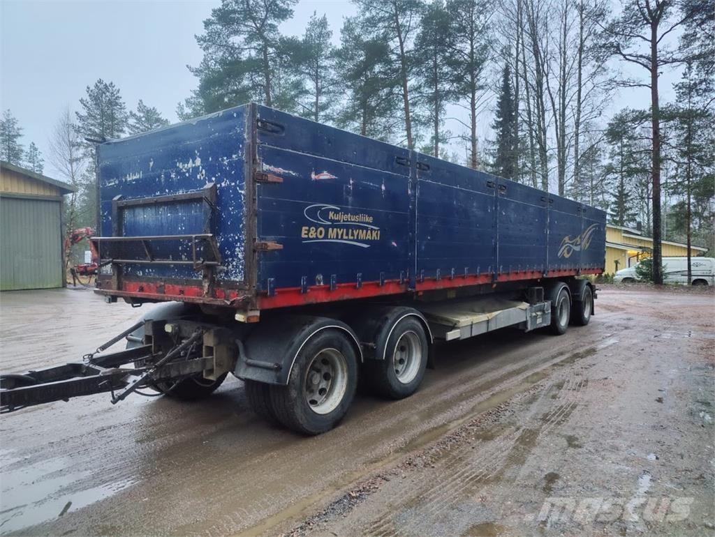 AM KP 2+2-38 شاحنات قلابة