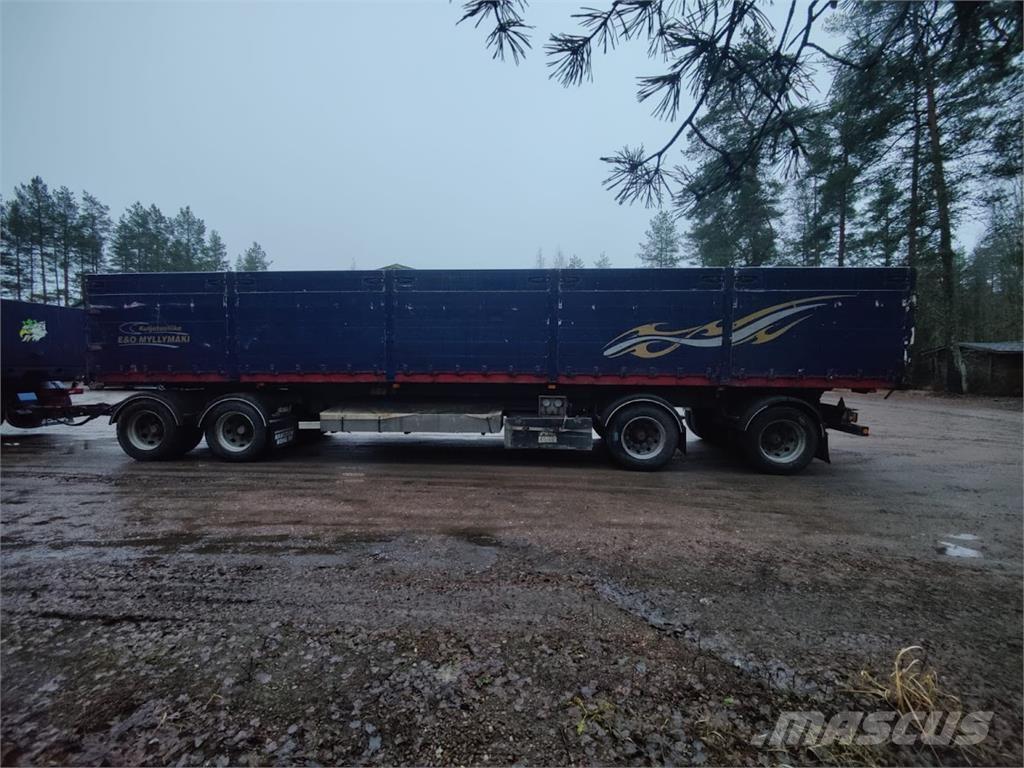 AM KP 2+2-38 شاحنات قلابة