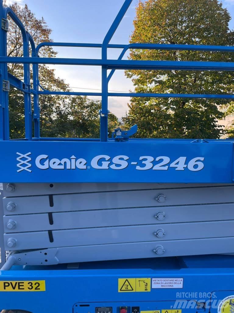 Genie GS 3246 رافعات مقصية الشكل