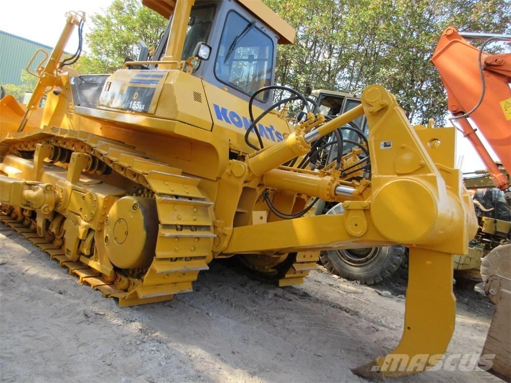 Komatsu D 155 A-1 بلدوزرات مجنزرة