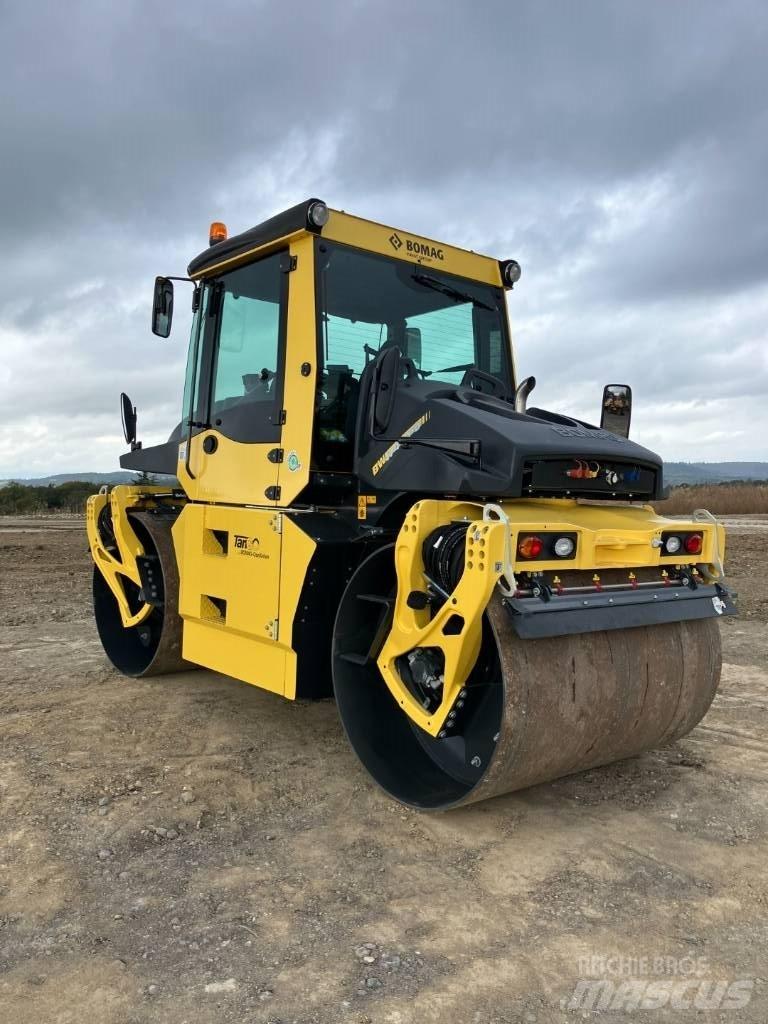 Bomag BW 174 APO-4v مداحل ثنائية الاسطوانة
