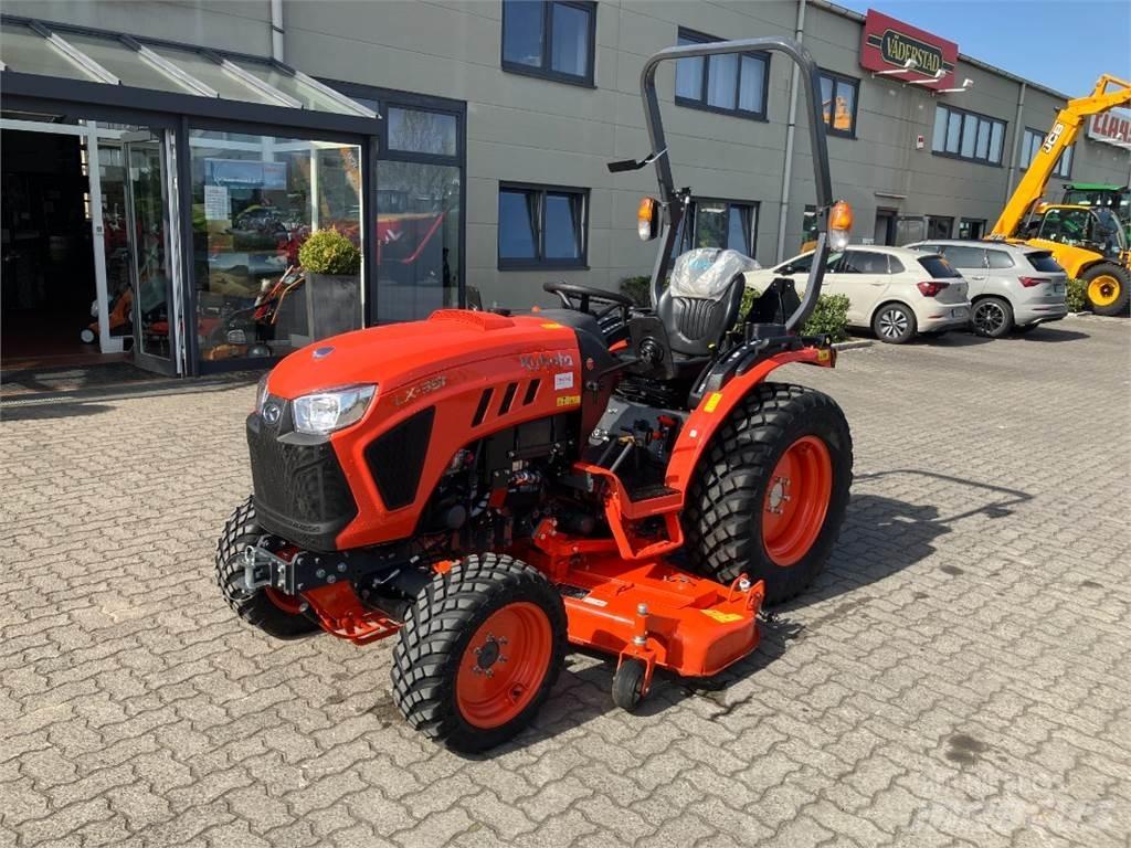 Kubota LX 351 جرارات مدمجة