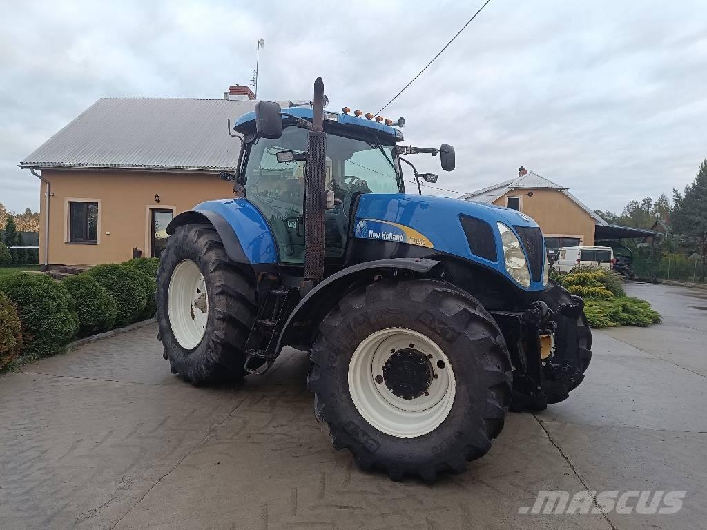 New Holland T 7050 الجرارات