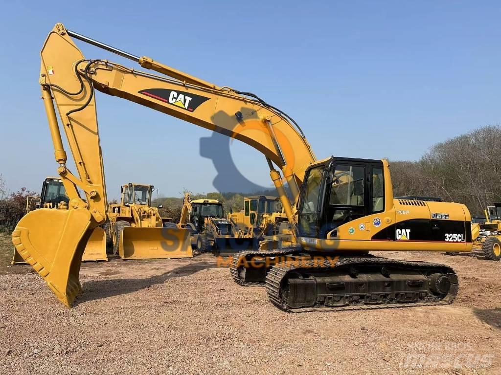 CAT 325 CL حفارات زحافة