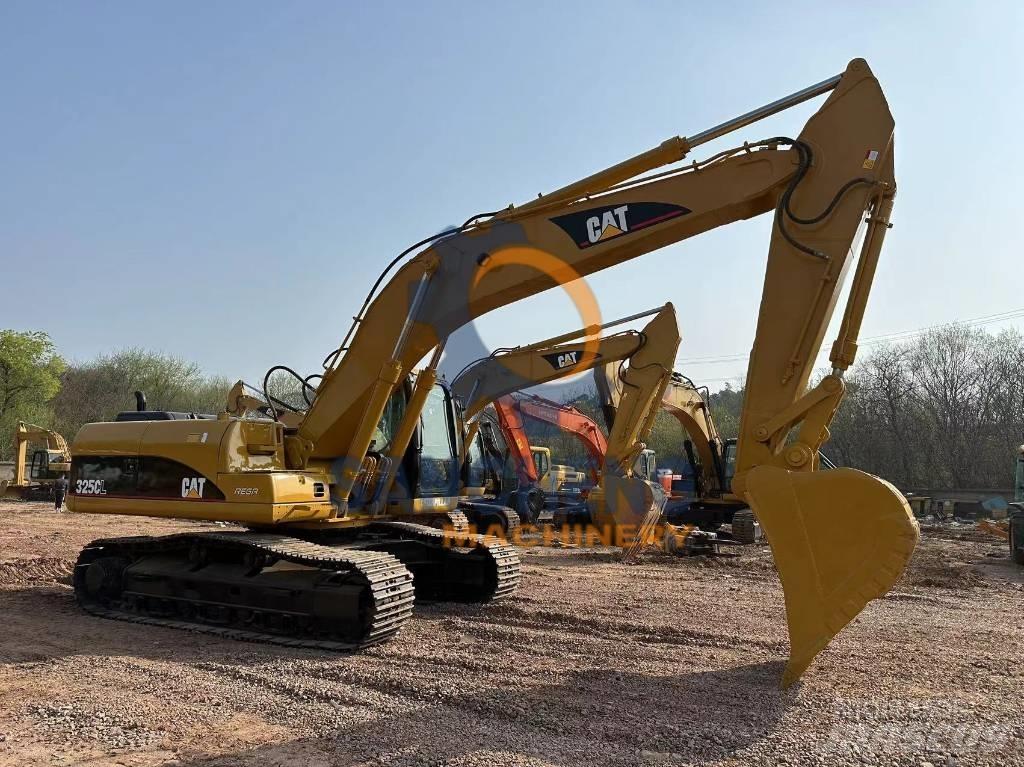 CAT 325 CL حفارات زحافة