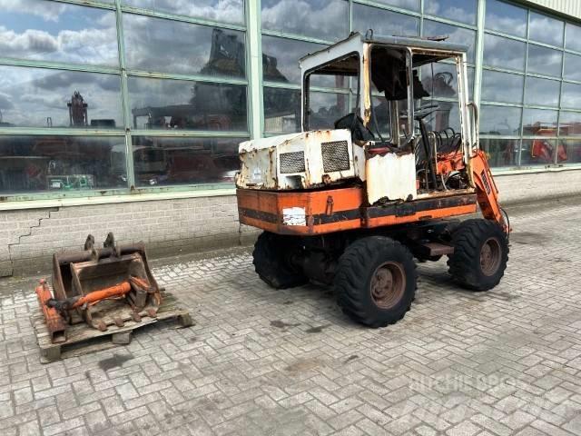 Kubota KH -16 W  4X4 حفارات بعجل