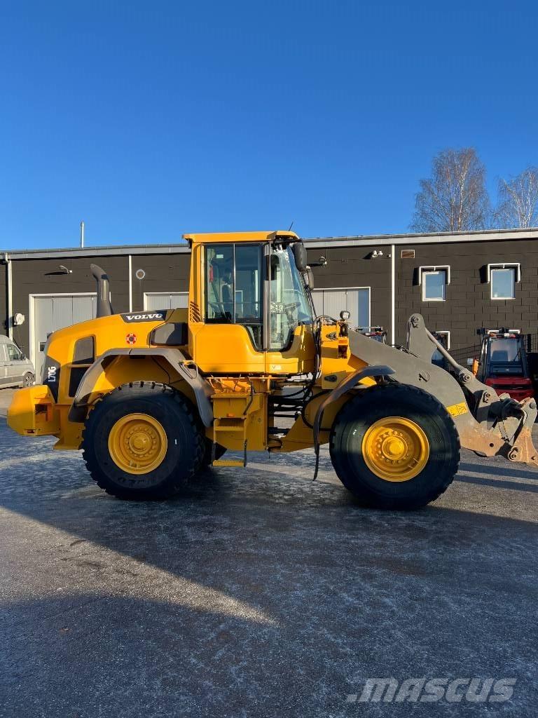 Volvo L 70 G لوادر بعجل
