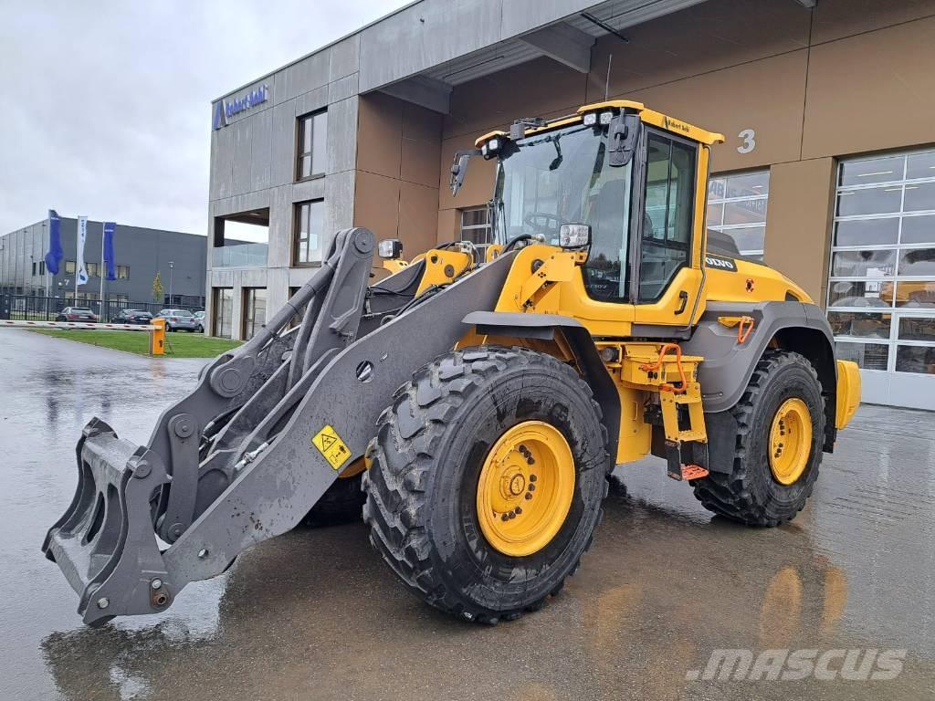 Volvo L 110 H لوادر بعجل