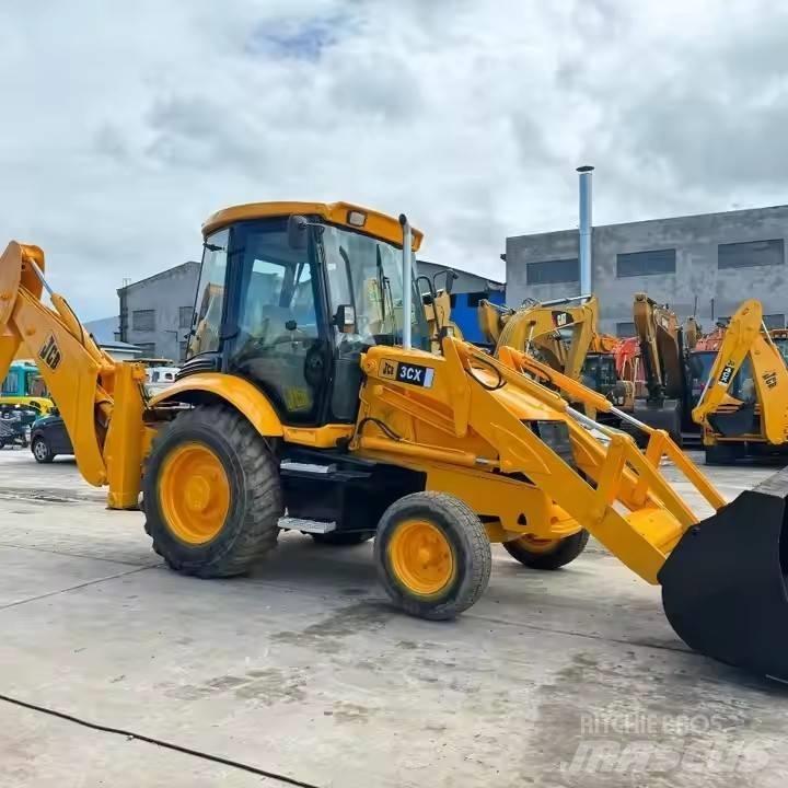 JCB 3 CX لوادر ذات جرافات عكسية