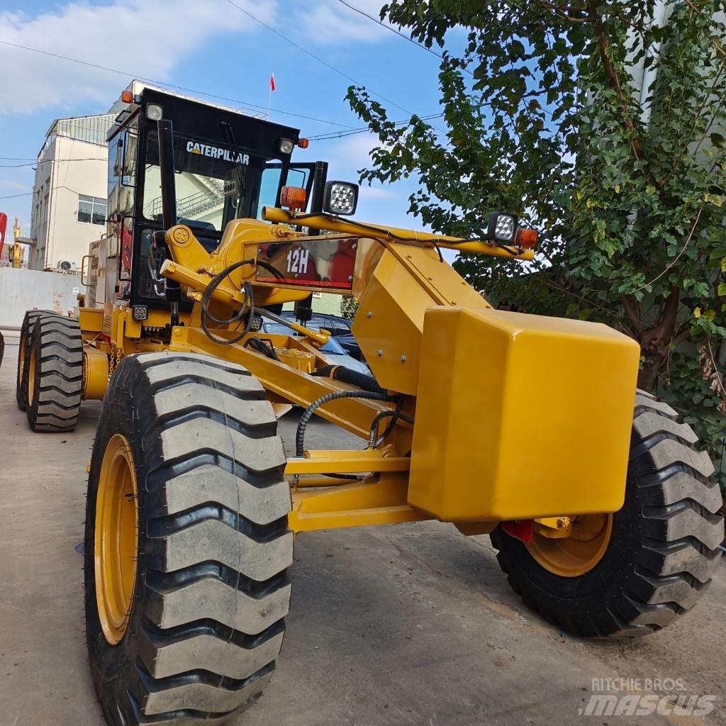CAT 140 G معدات تمهيد الطرق
