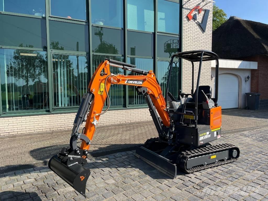 Develon DX 20 ZE حفارات صغيرة أقل من 7 طن (حفارات صغيرة)