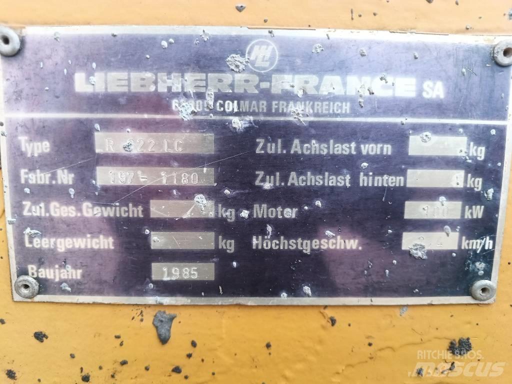 Liebherr R 922 L حفارات زحافة