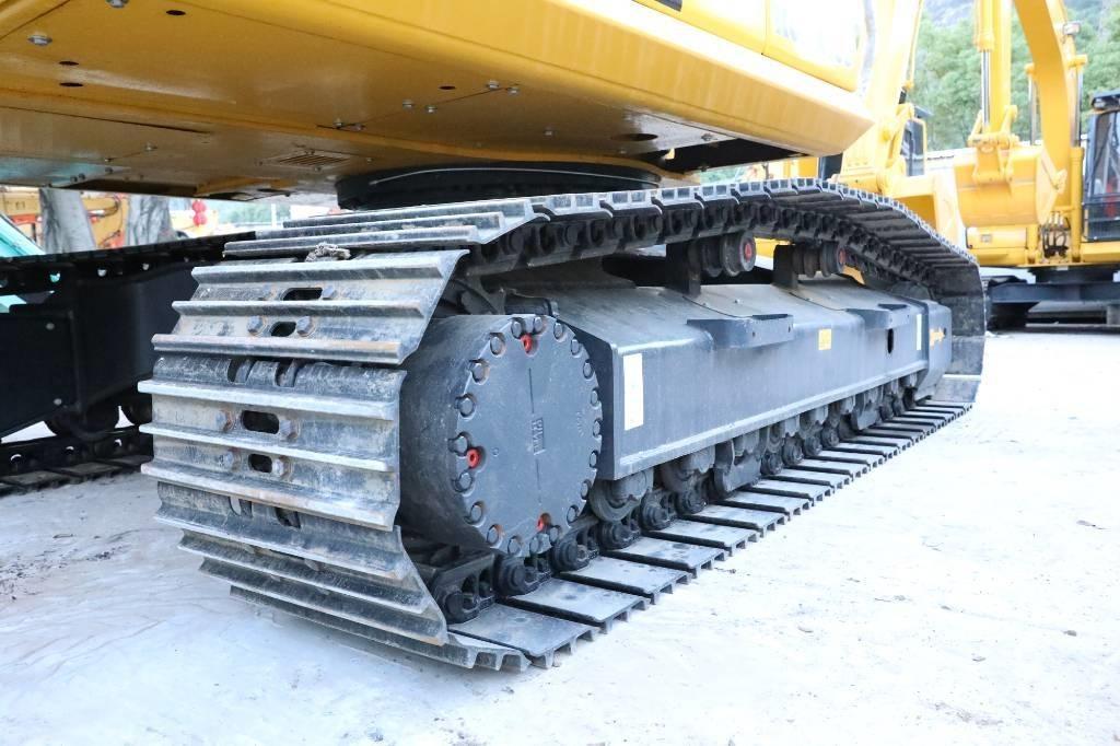 Komatsu PC 210 LC-8 حفارات زحافة