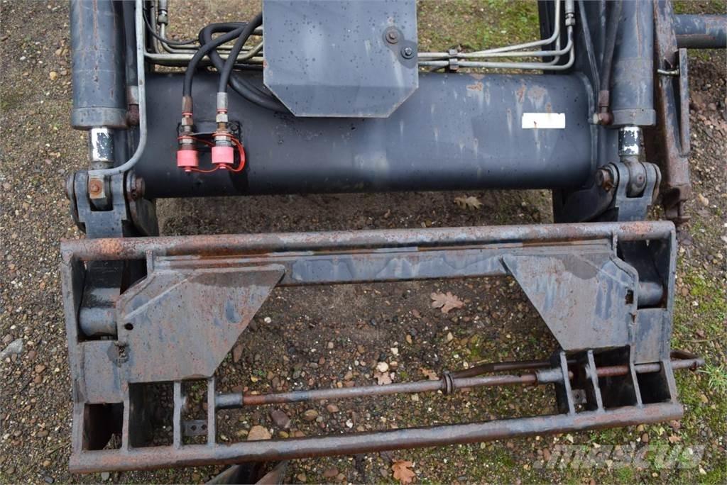 Stoll Robust F71 لوادر وحفارات أمامية