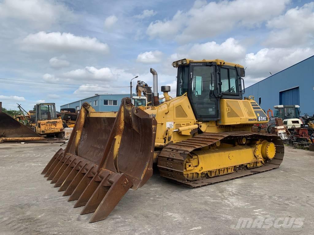 Komatsu D 61 PXI-23 بلدوزرات مجنزرة