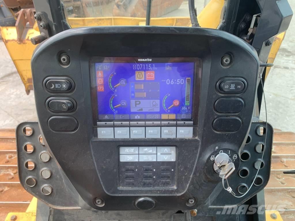 Komatsu D 61 PXI-23 بلدوزرات مجنزرة