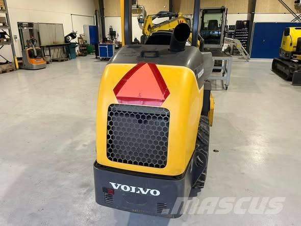 Volvo SD 25 مداحل أحادية الأسطوانة