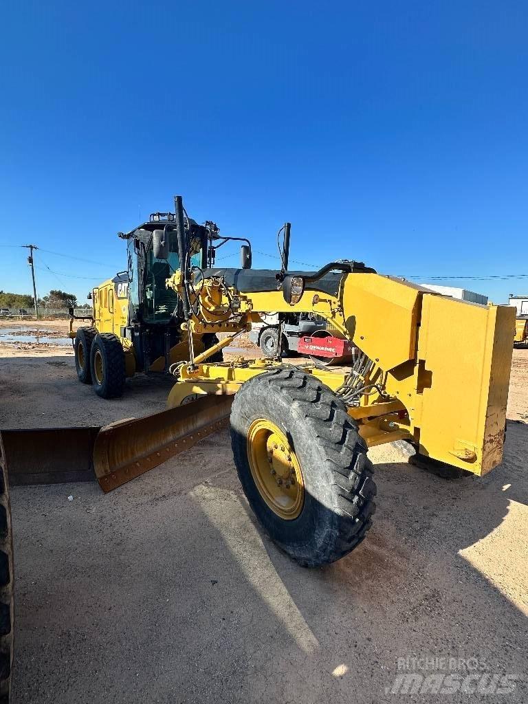 CAT 12 M 2 معدات تمهيد الطرق