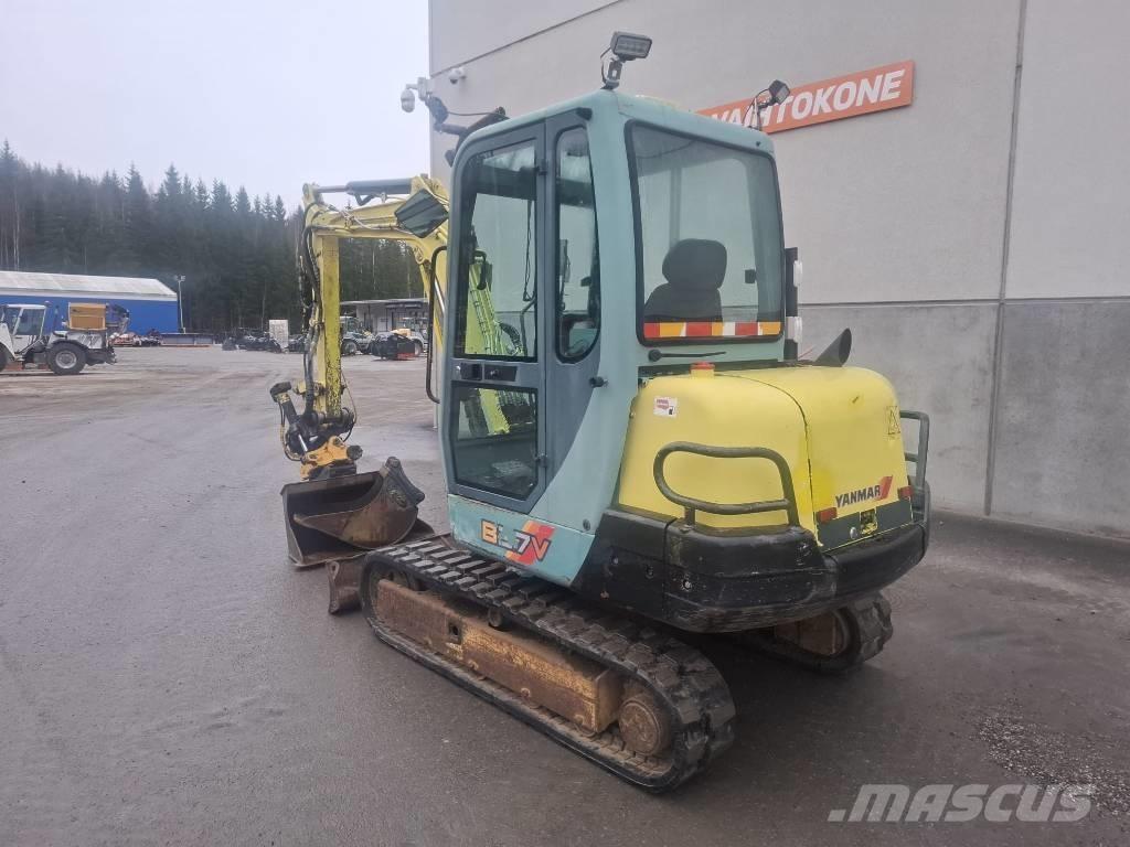 Yanmar B 37 V حفارات صغيرة أقل من 7 طن (حفارات صغيرة)