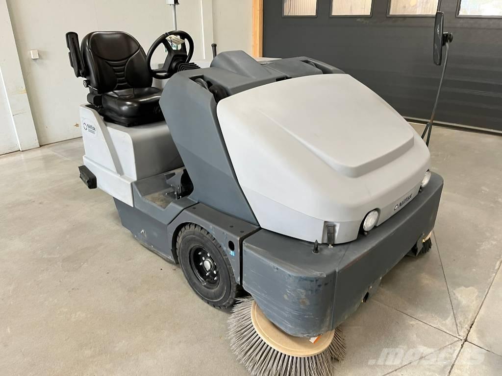 Nilfisk SW 8000 كاسحات داخلية