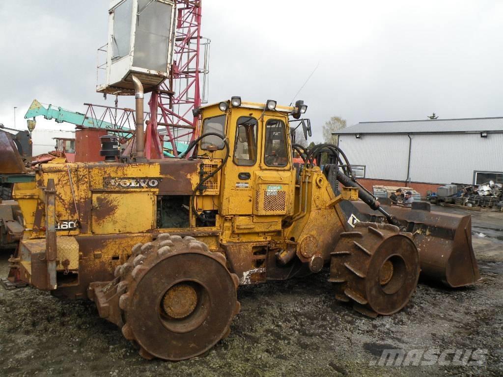 Volvo L160 COMPACTOR لوادر بعجل