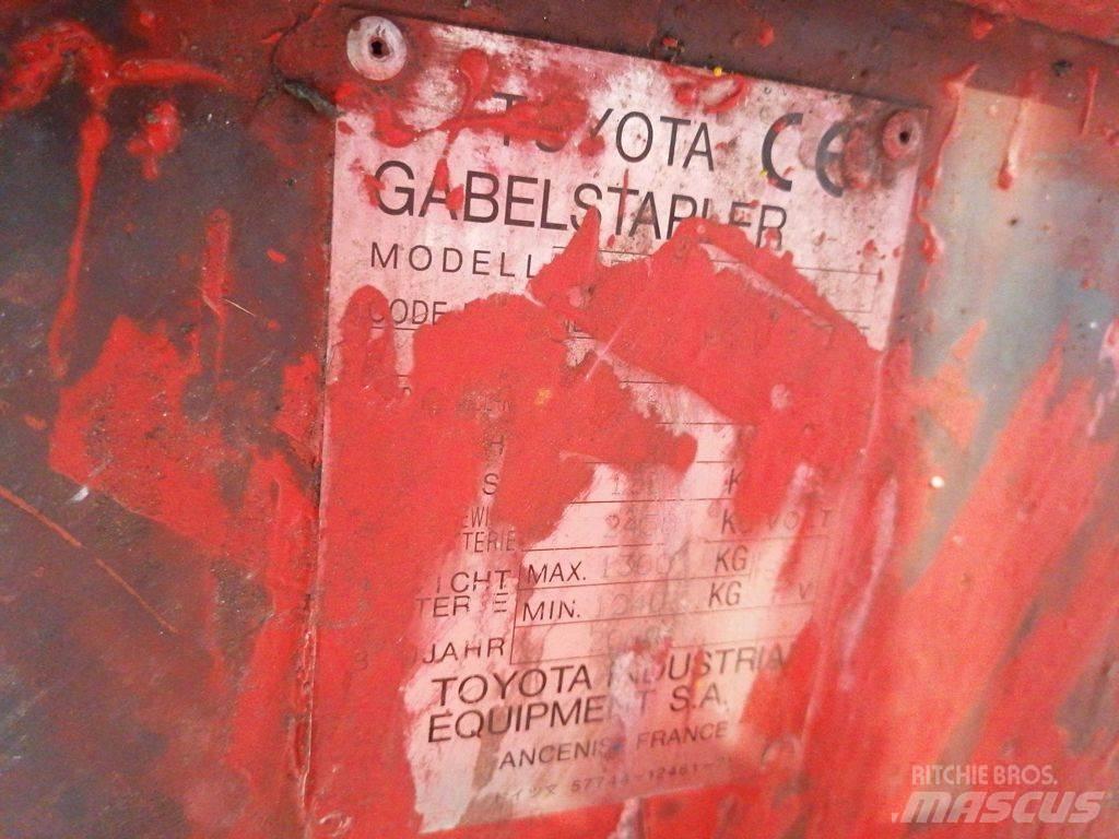 Toyota FBMF16 شاحنات ذات رافعات شوكية تعمل بالكهرباء
