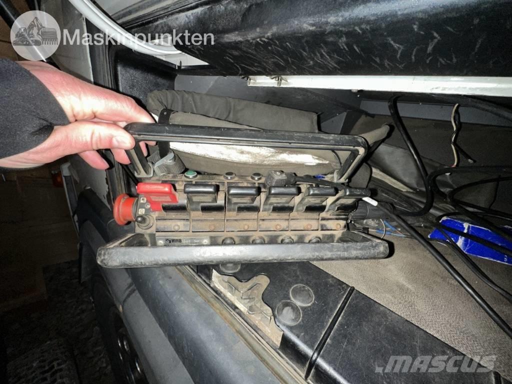 Volvo FM 480 شاحنات الرافعات