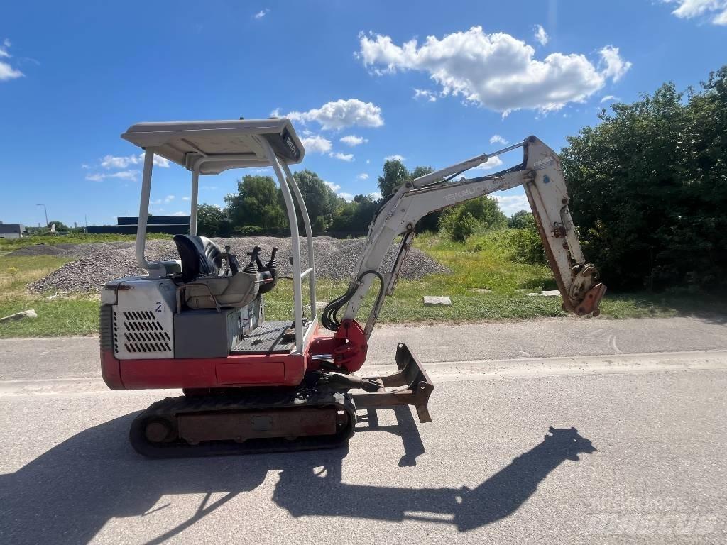 Takeuchi TB 016 حفارات زحافة