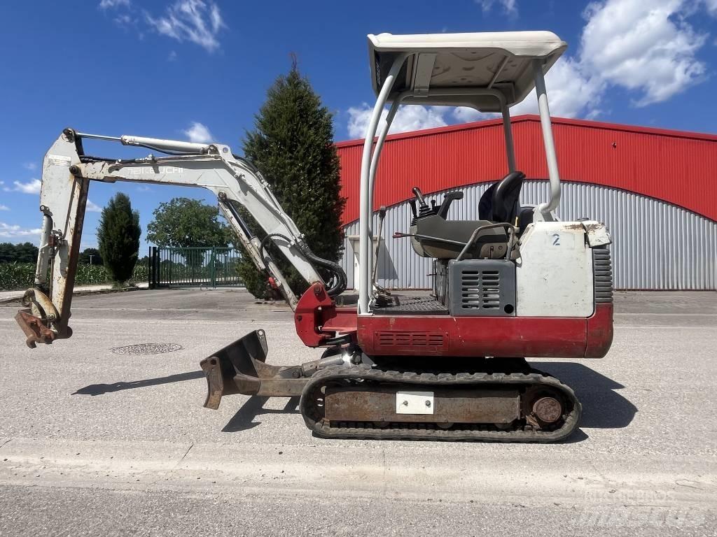 Takeuchi TB 016 حفارات زحافة