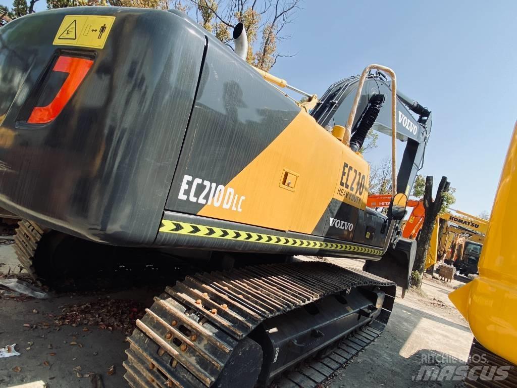 Volvo EC210DL حفارات زحافة