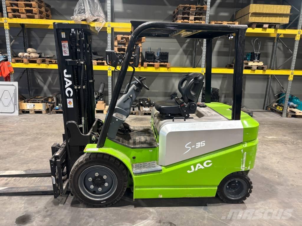 JAC CPD35 شاحنات ذات رافعات شوكية تعمل بالكهرباء