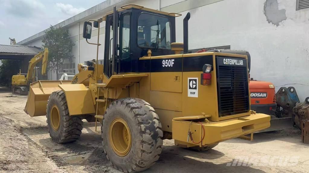CAT 950 F لوادر بعجل