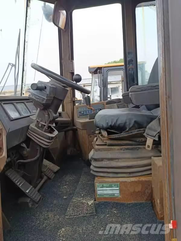 CAT 950 F لوادر بعجل