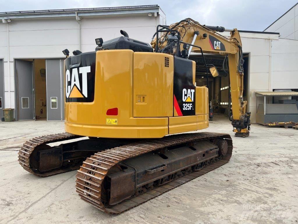 CAT 325FL CR حفارات زحافة