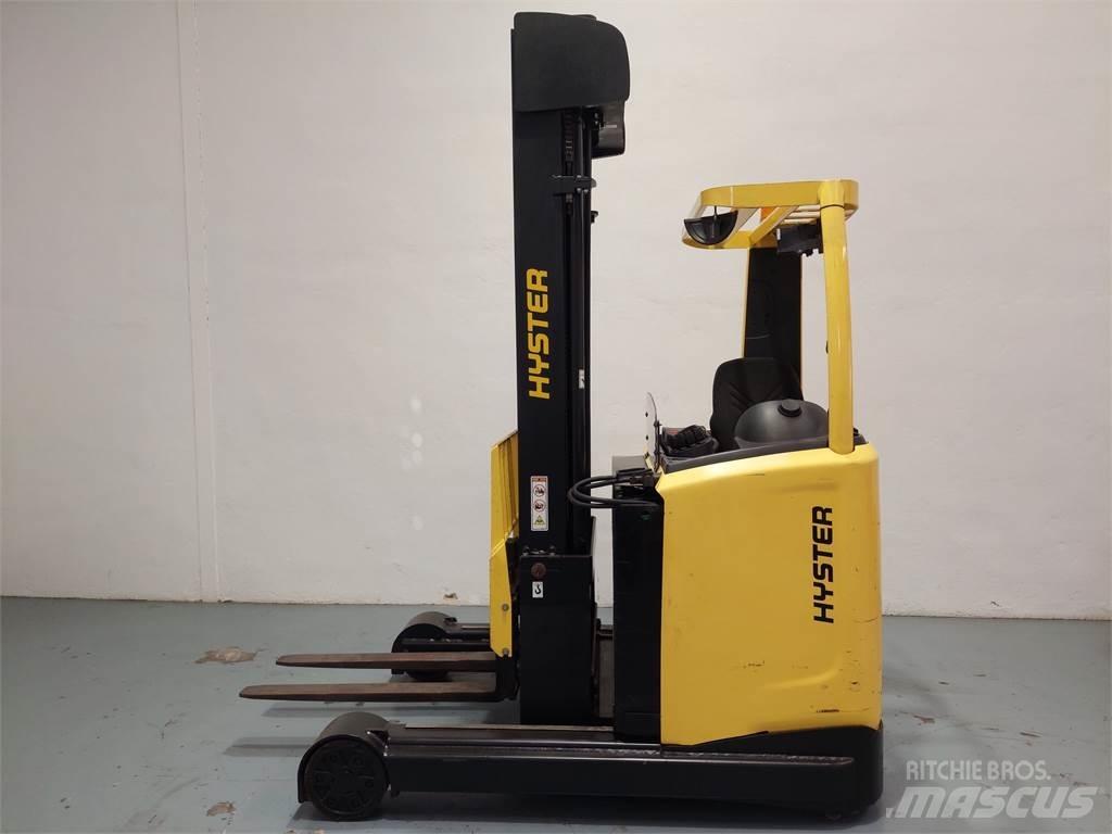 Hyster R 2 5 شاحنة مناولة