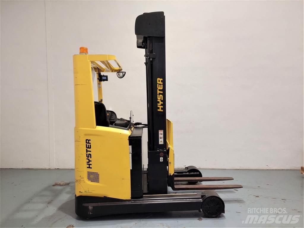 Hyster R 2 5 شاحنة مناولة