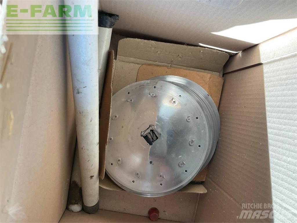 Kuhn Planter 2 ماكينات البذر الدقيق