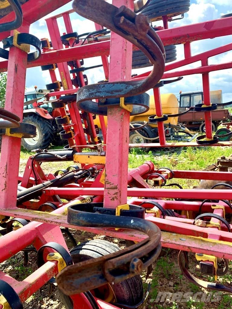Väderstad NZA600 كاسحات