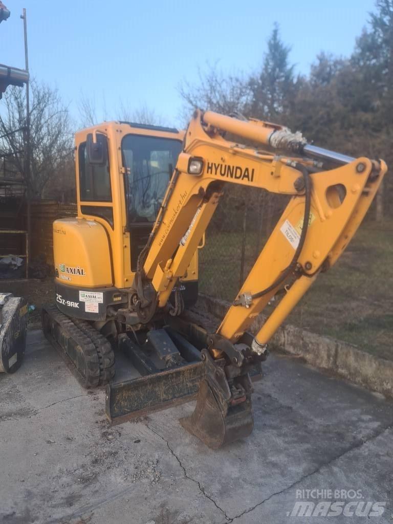 Hyundai R25Z-9 AK حفارات صغيرة أقل من 7 طن (حفارات صغيرة)