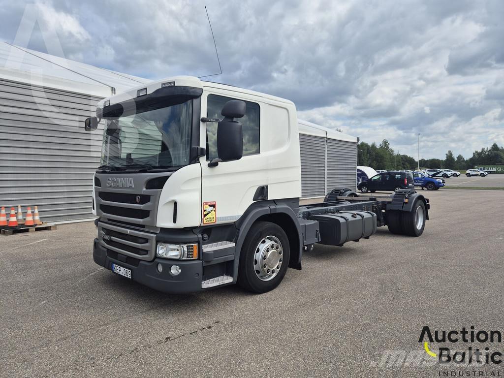 Scania P 450 شاحنات بمقصورة وهيكل