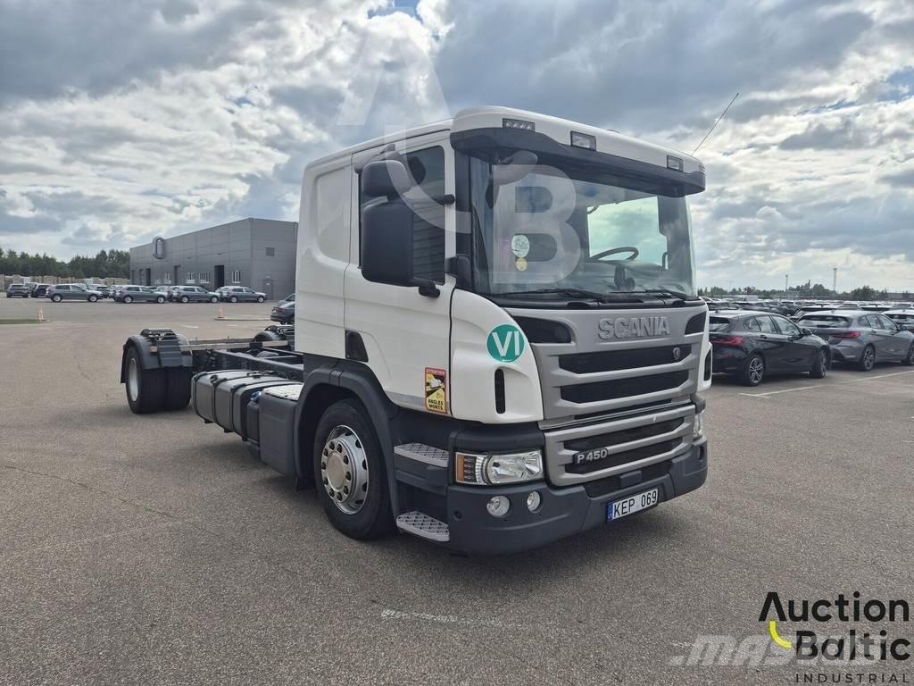 Scania P 450 شاحنات بمقصورة وهيكل