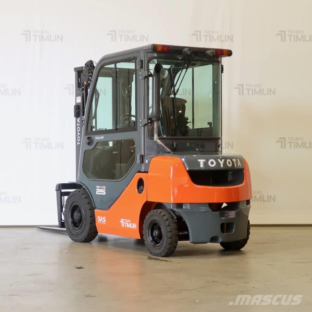 Toyota 52-8FDF25 شاحنات الديزل