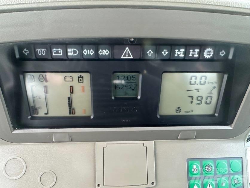 Fendt 718 Vario TMS الجرارات