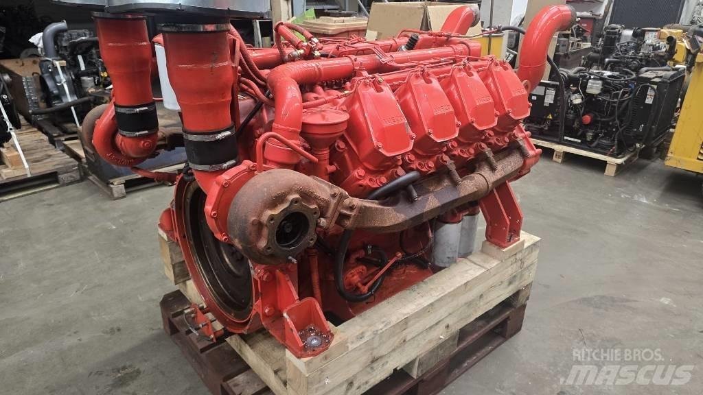 Iveco 8281 SRI V8 محركات