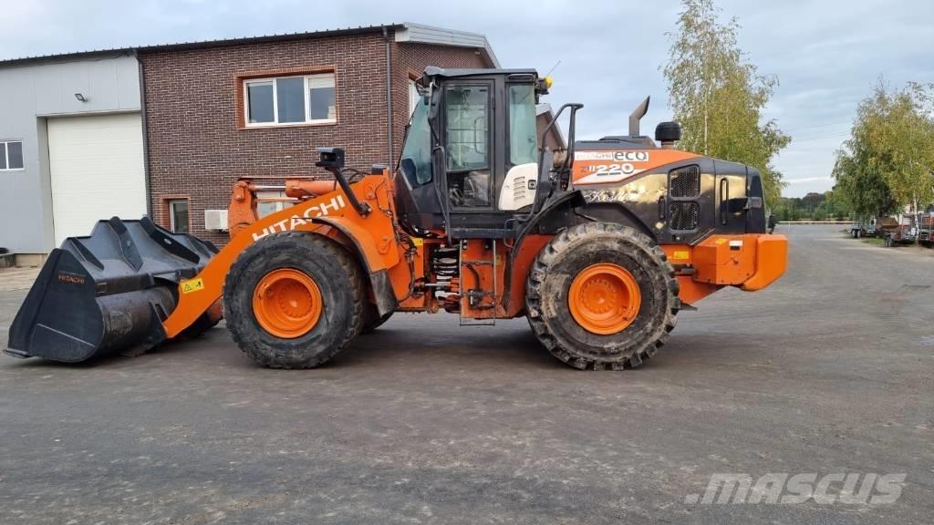 Hitachi ZW 220-6 لوادر بعجل
