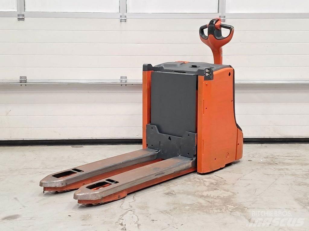 Linde T16L معدات الرفع منخفض المستوى