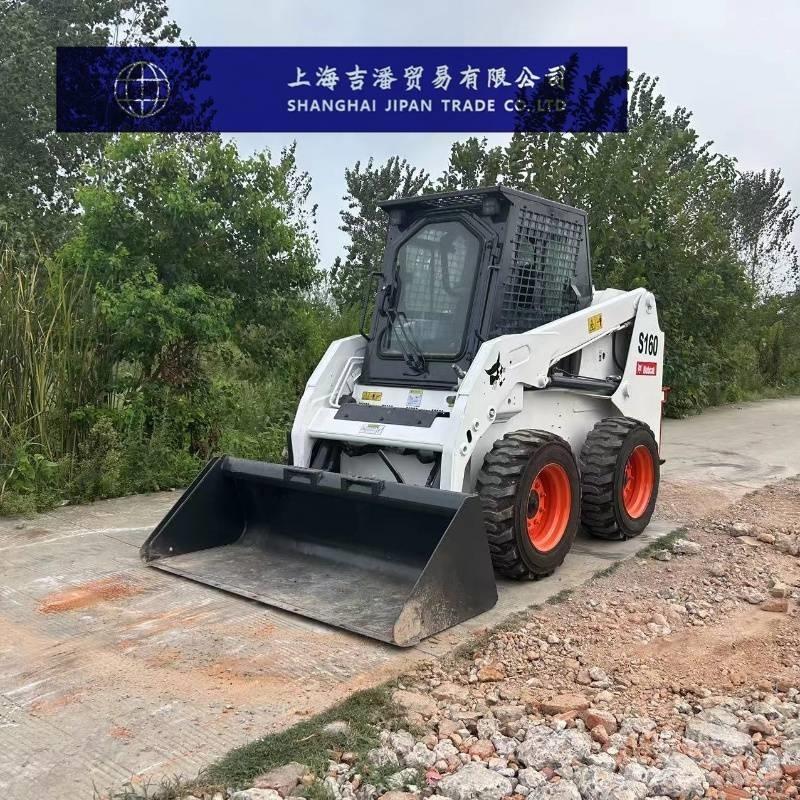 Bobcat s 160 لوادر انزلاقية التوجيه