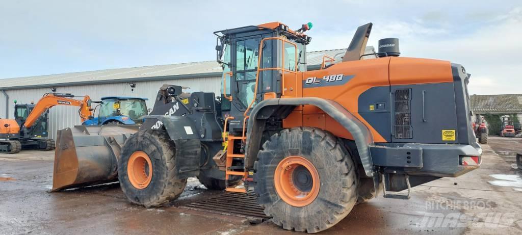 Doosan DL 480-7 حفارات بعجل