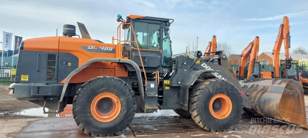 Doosan DL 480-7 حفارات بعجل