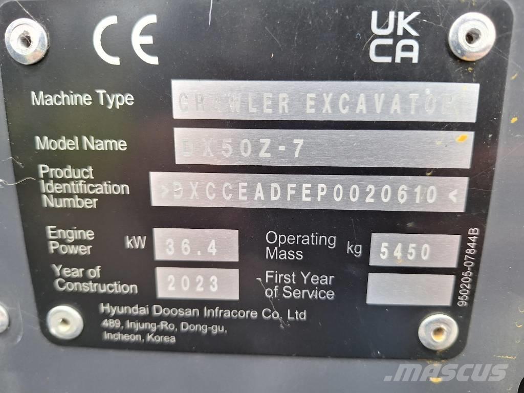 Develon DX 50 Z-7 حفارات صغيرة أقل من 7 طن (حفارات صغيرة)